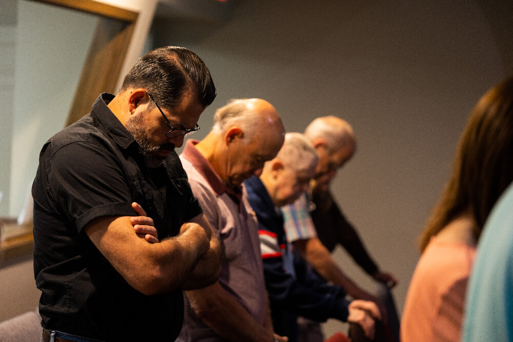 people praying